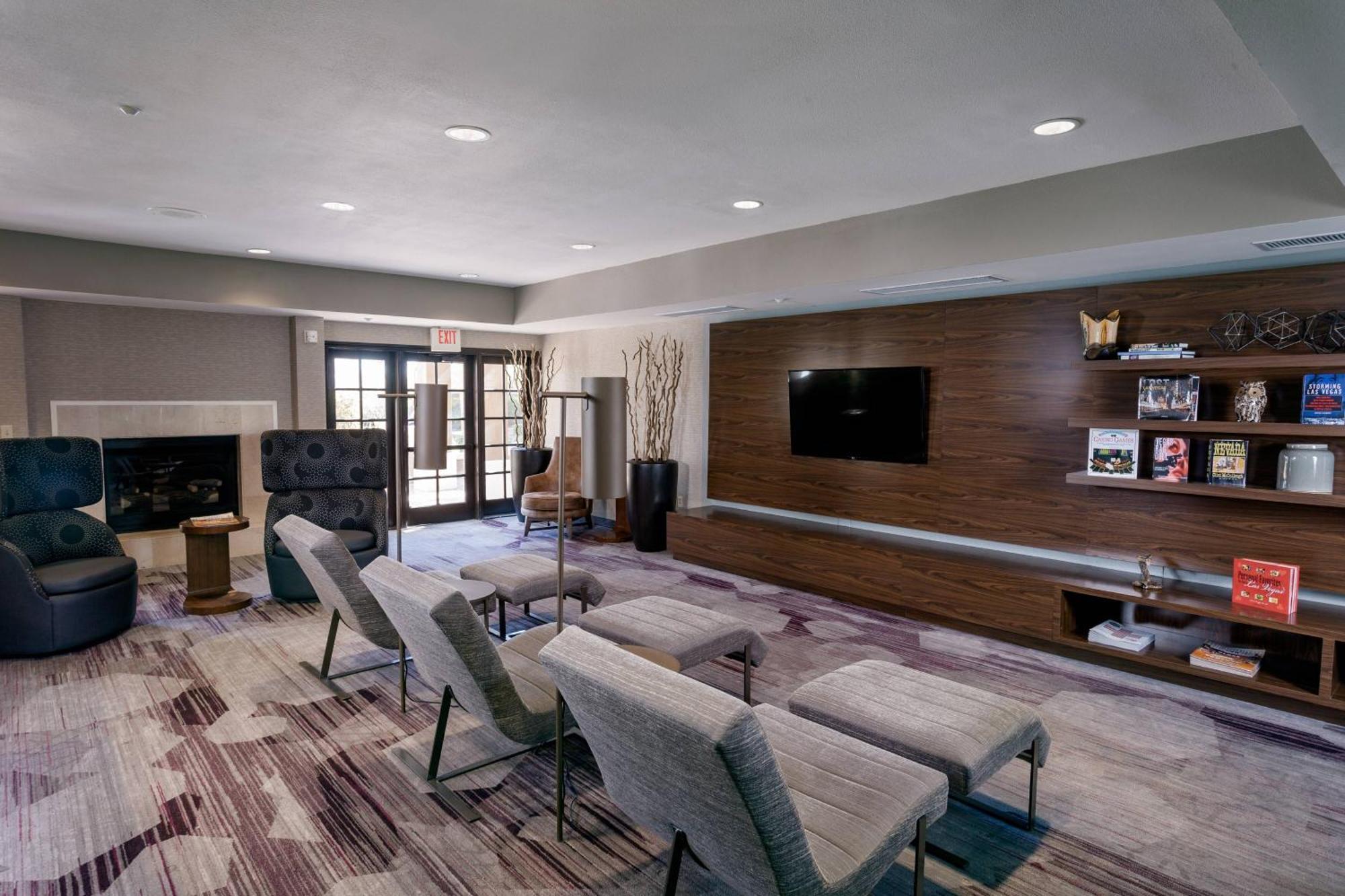 Courtyard By Marriott Henderson - Green Valley - Лас-Вегас Экстерьер фото