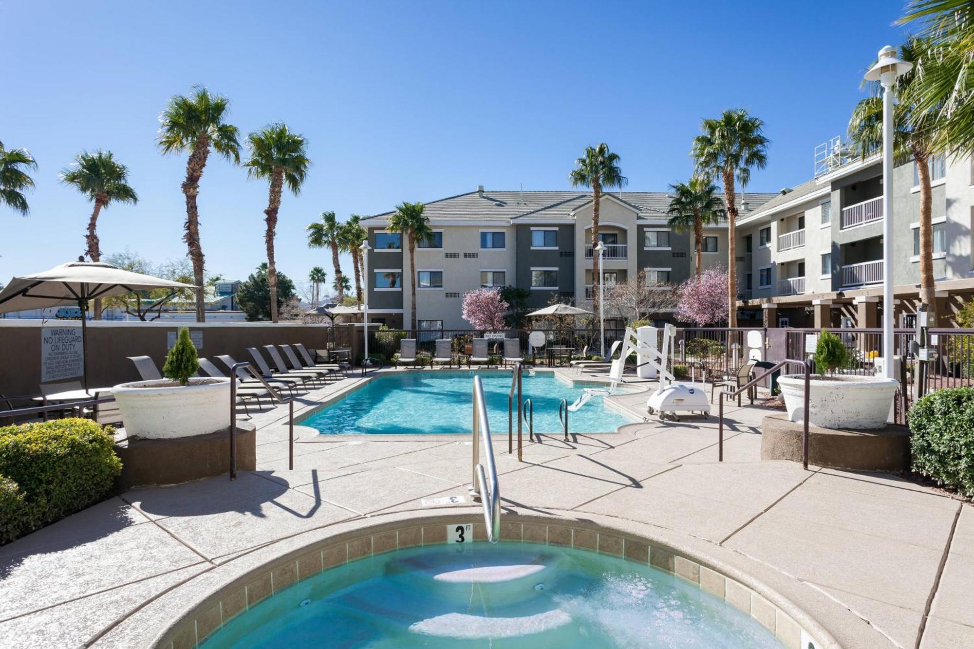 Courtyard By Marriott Henderson - Green Valley - Лас-Вегас Экстерьер фото