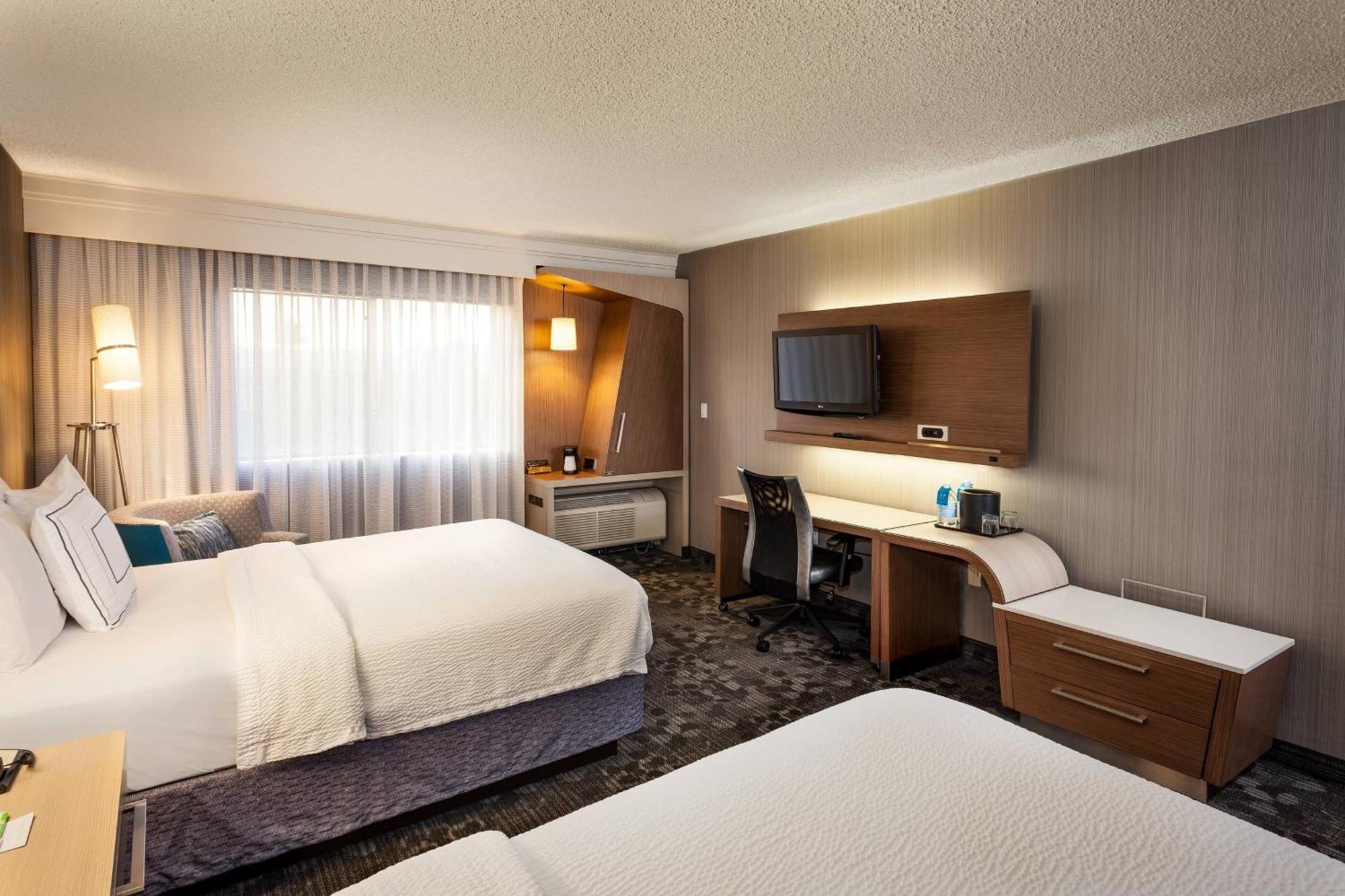 Courtyard By Marriott Henderson - Green Valley - Лас-Вегас Экстерьер фото